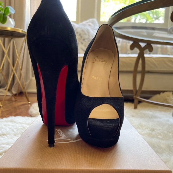 Louboutin heels - Picture 2 of 6